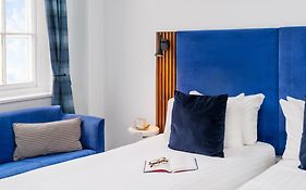 Berkeley Square Hotel 4*